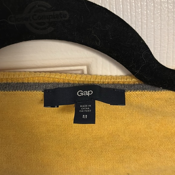 Yellow Gap Sweater - Picture 2 of 2